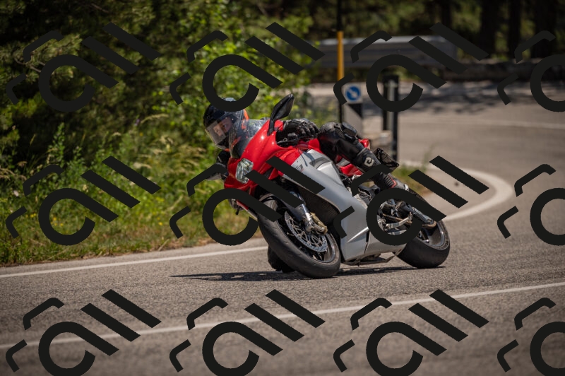 20250614123118-_Z621370_am_