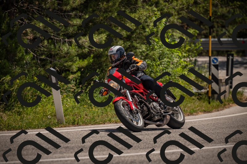 20250614123705-_Z621399_am_