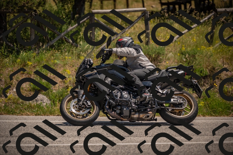 20250614125116-_Z621500_am_