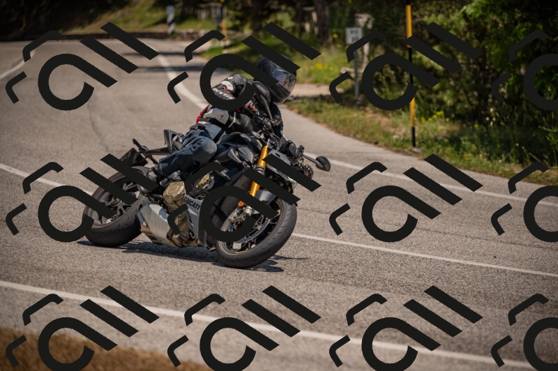 20250614125247-_Z621505_am_