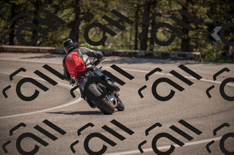 20250614125249-_Z621507_am_