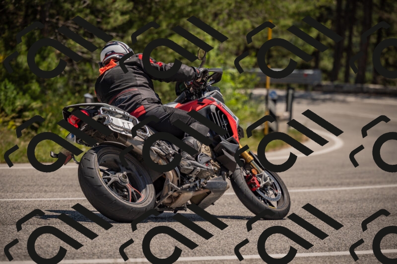 20250614125548-_Z621514_am_