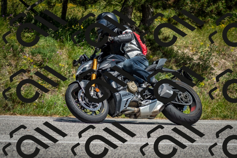 202506141443-DSC_8797_c2