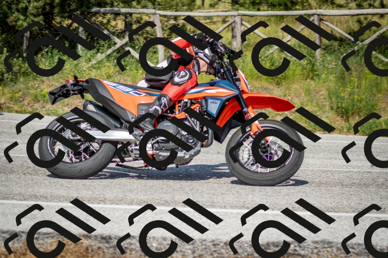 202506141630-DSC_9379_c2