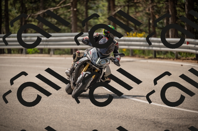 20250615110253-_Z621915_am_