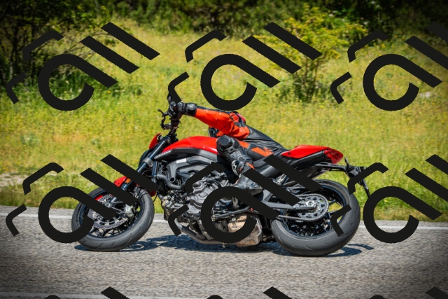 202506141151-DSC07142_c1_