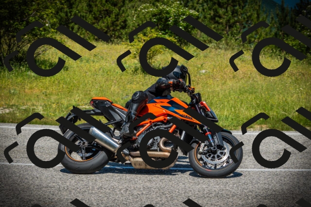 202506141151-DSC07156_c1_