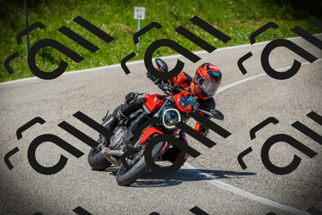 202506141157-DSC07202_c1_