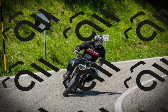 202506141158-DSC07215_c1_