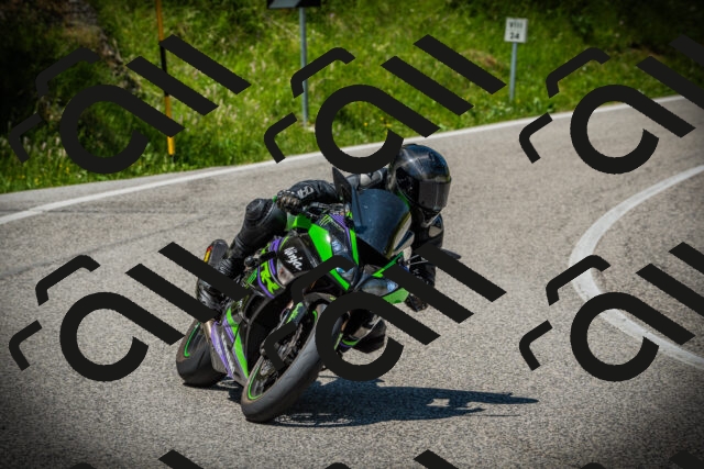 202506141218-DSC07506_c1_