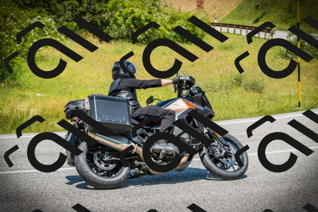 202506141247-DSC07896_c1_