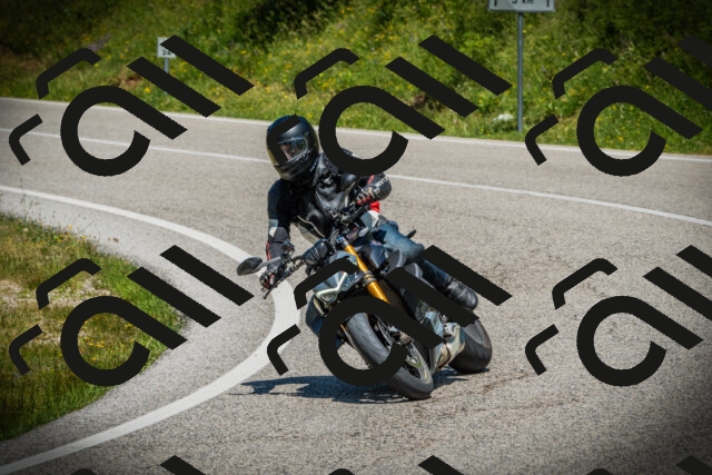 202506141247-DSC07898_c1_