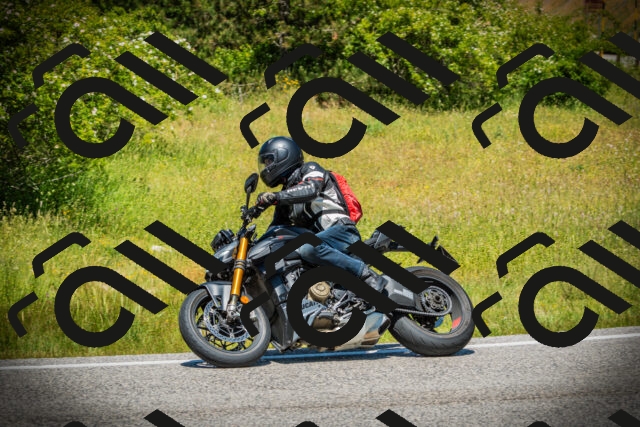 202506141247-DSC07899_c1_