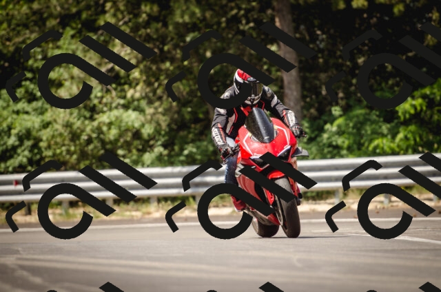 20250615120227-_0AP7211_c5_