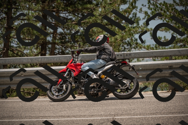 20250615123252-_Z623341_am_