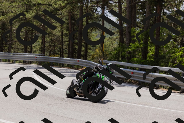 202506151320-_04A3208_c3_