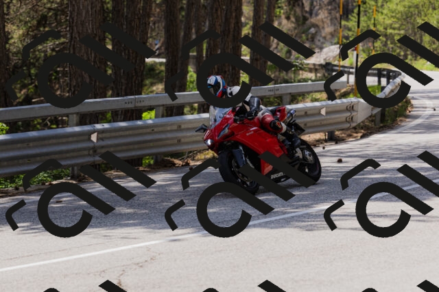 202506151434-_04A3702_c3_