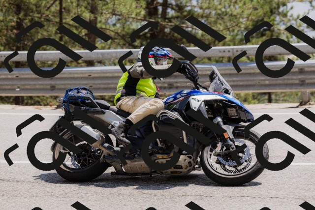 202506151448-_04A3768_c3_