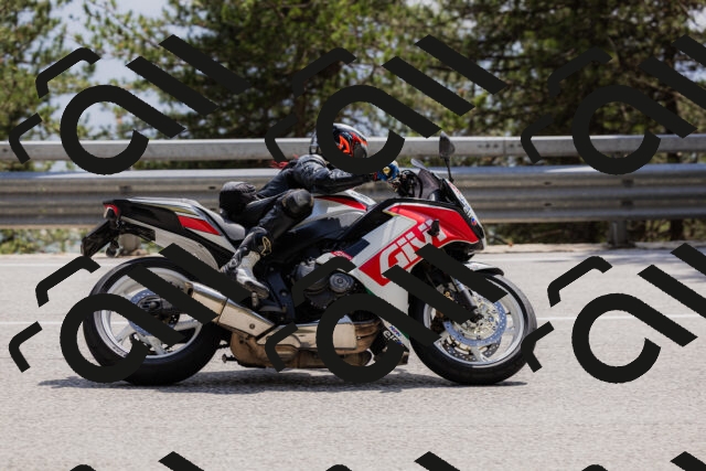 202506151456-_04A3785_c3_