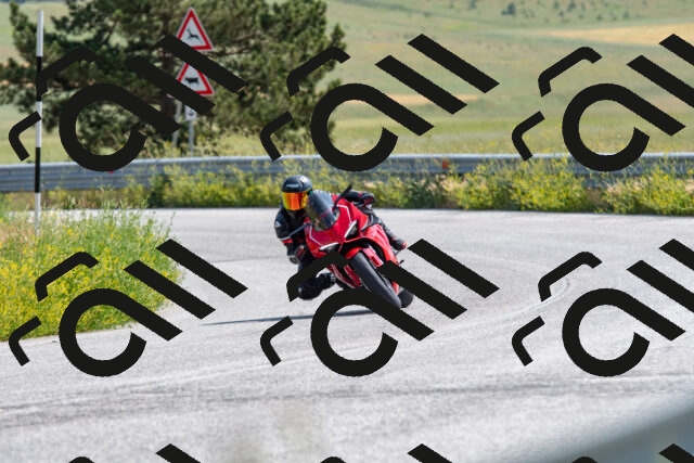 20250615103122-R01_5252_r1