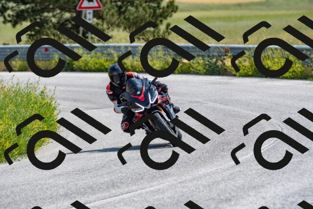 20250615104052-R01_5391_r1