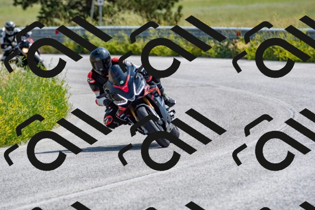 20250615104052-R01_5392_r1