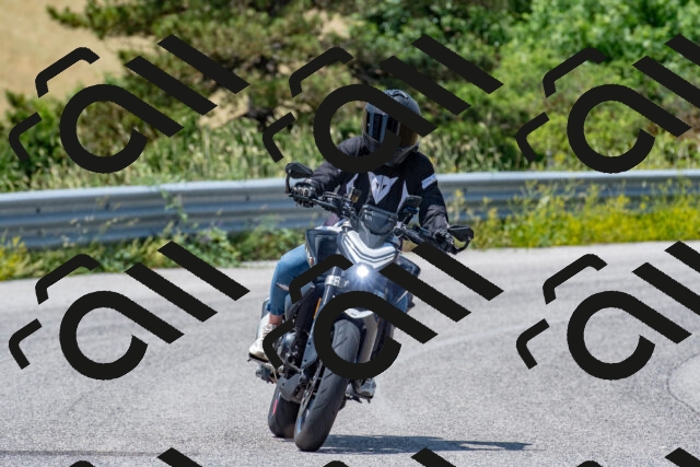 20250615123115-R01_6967_r1