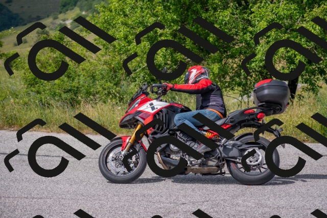 202506151521-DSC_2220_c4_