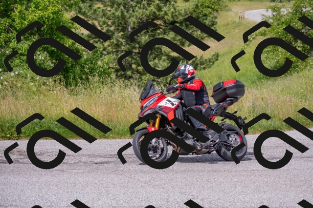 202506151521-DSC_2221_c4_