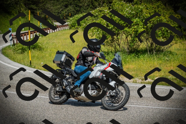 202506151042-DSC00007_c1_