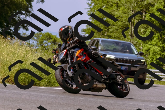 202506151052-_DSC9337_d1_