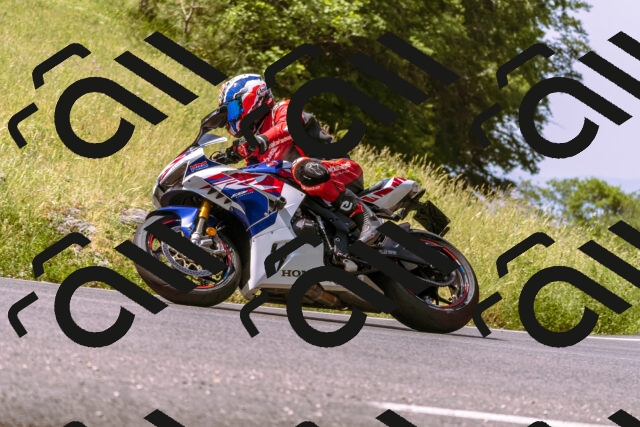 202506151052-_DSC9355_d1_