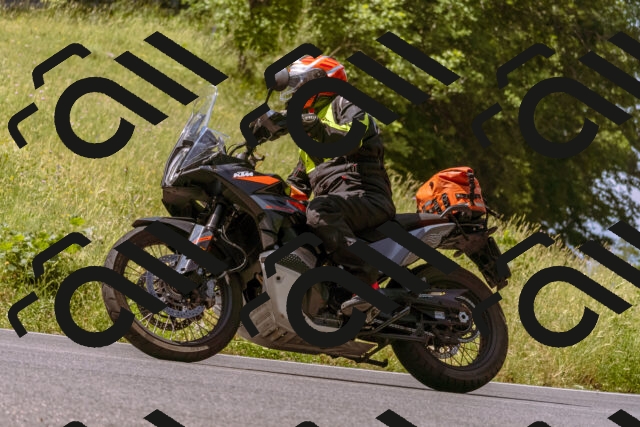 202506151054-_DSC9370_d1_