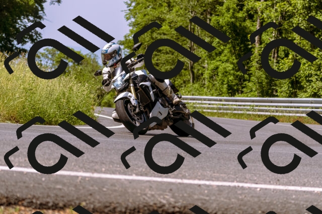 202506151055-_DSC9375_d1_