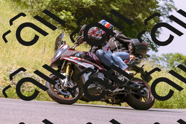 202506151056-_DSC9381_d1_