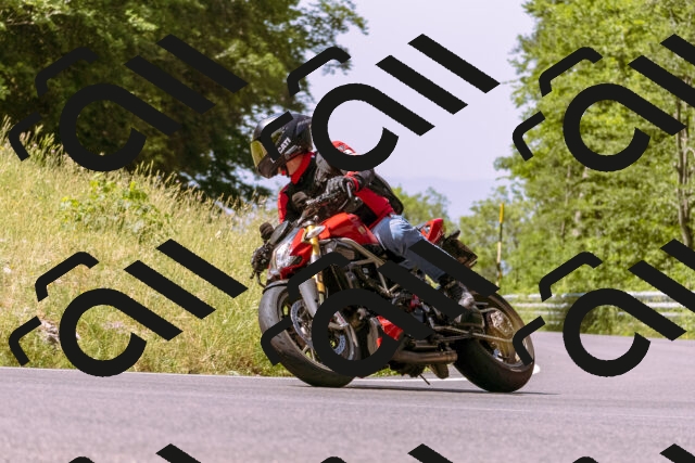 202506151106-_DSC9464_d1_