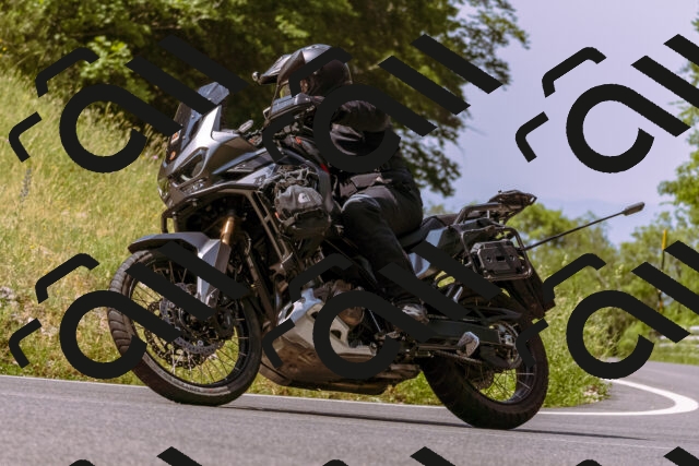 202506151107-_DSC9470_d1_