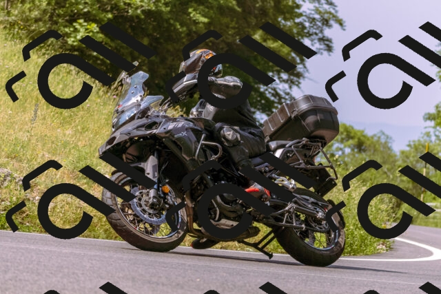 202506151112-_DSC9503_d1_