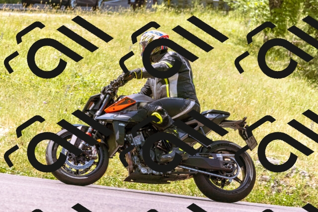 202506151114-_DSC9532_d1_