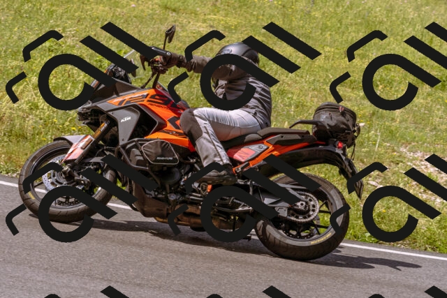 202506151119-_DSC9580_d1_