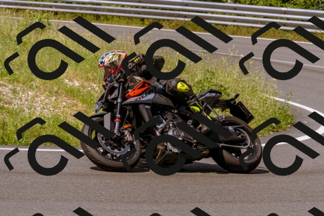 202506151120-_DSC9591_d1_