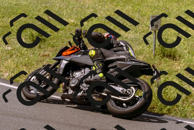 202506151120-_DSC9593_d1_