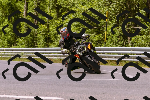 202506151122-_DSC9612_d1_