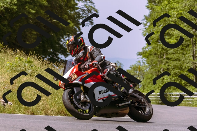 202506151124-_DSC9629_d1_