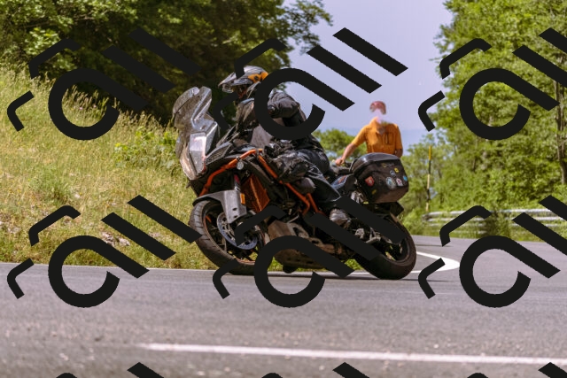 202506151126-_DSC9639_d1_