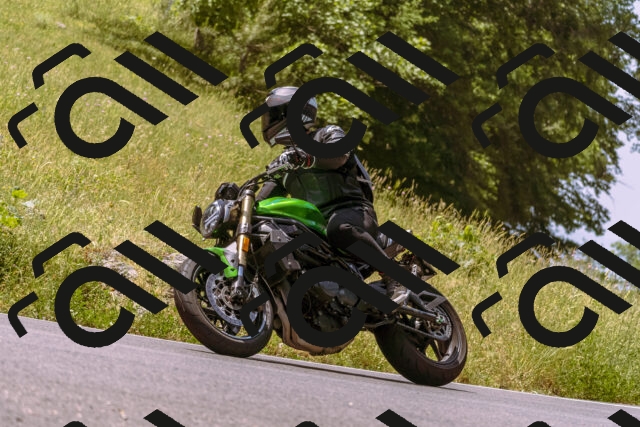 202506151201-_DSC9853_d1_