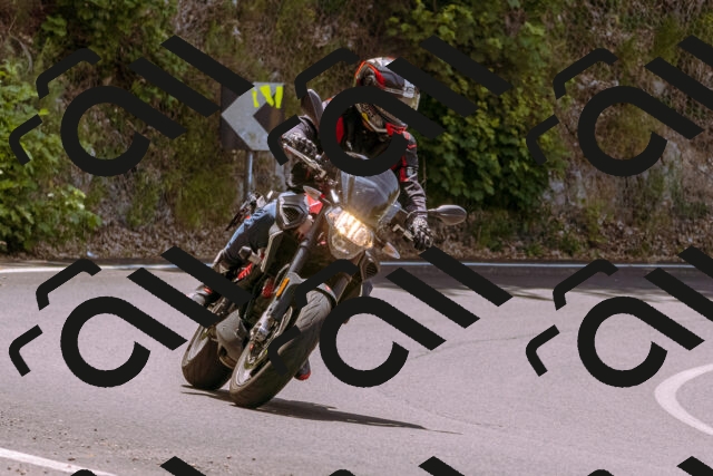 202506151218-_DSC9938_d1_