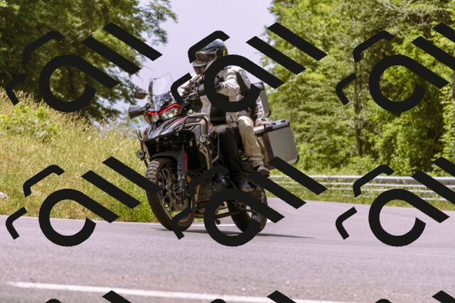 202506151230-_DSC9985_d1_