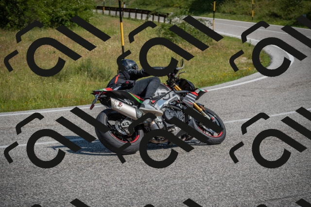 20250622101525-_5001807_am_