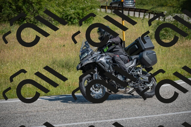 20250622101623-_5001813_am_